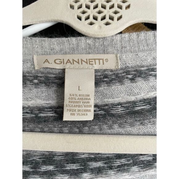 A. Gianetti Light gray white and dark gray short sleeve cardigan sweater L - Picture 2 of 5
